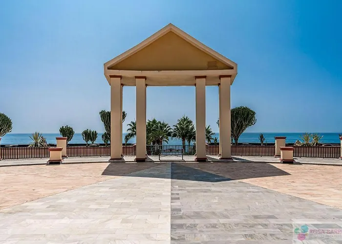 Апартаменти Oleholidays 217 Romana Playa Junto Al Mar Марбелья
